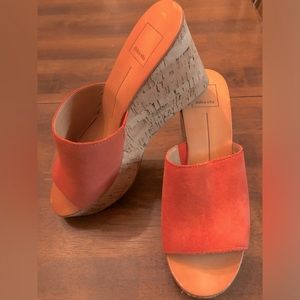 Dolce vita Barkley wedges sz 7 1/2 new never worn. Burnt orange suede